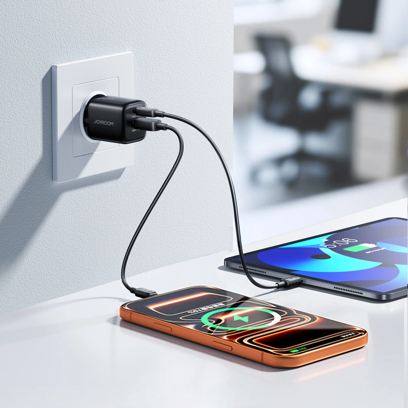 Joyroom JR-TG7 Network Charger with Lightning Cable, 33W, 3A, 1 x USB-A - 1 x USB-C, Black