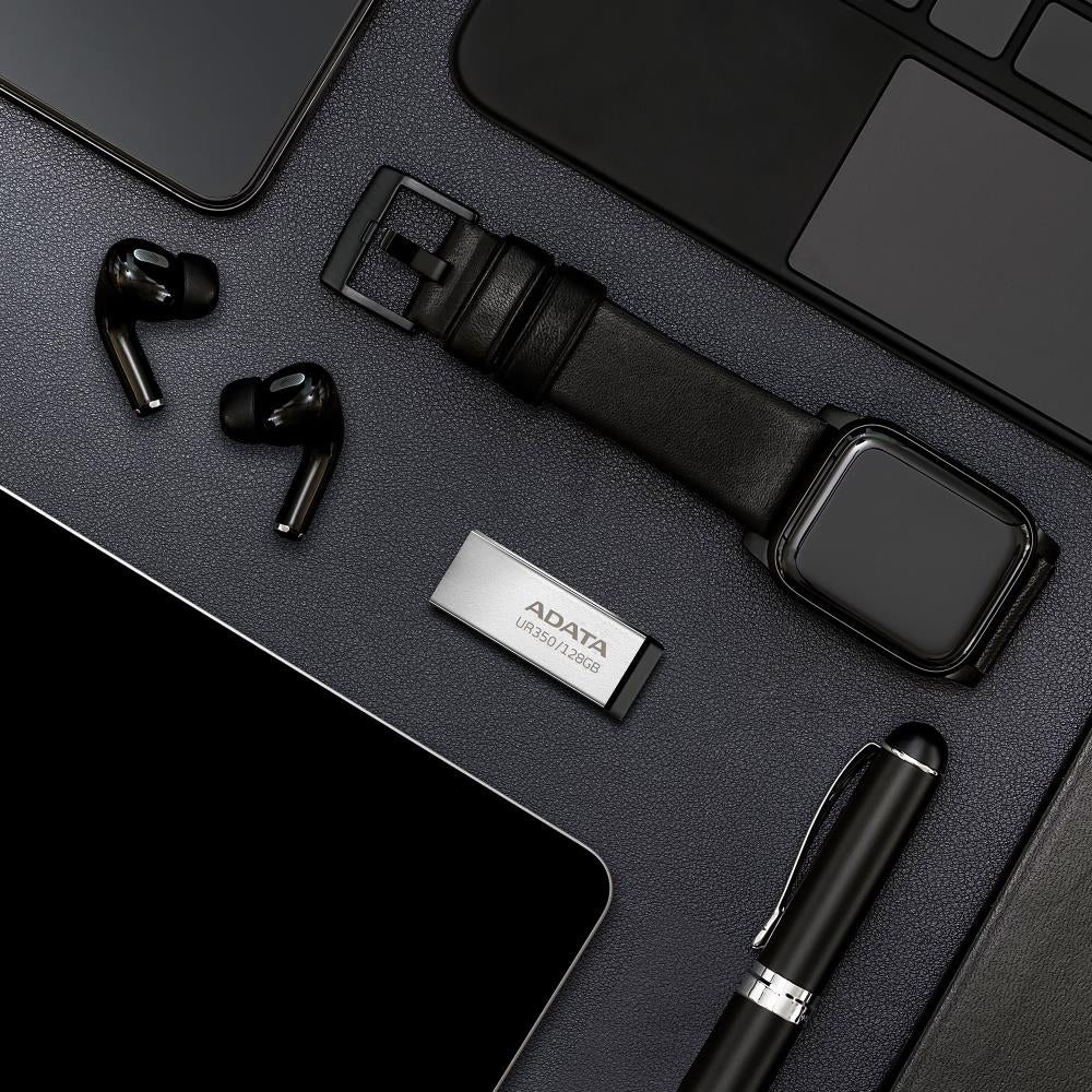 Adata UR350 USB-A 3.2 External Memory, 32GB UR350-32G-RSR/BK